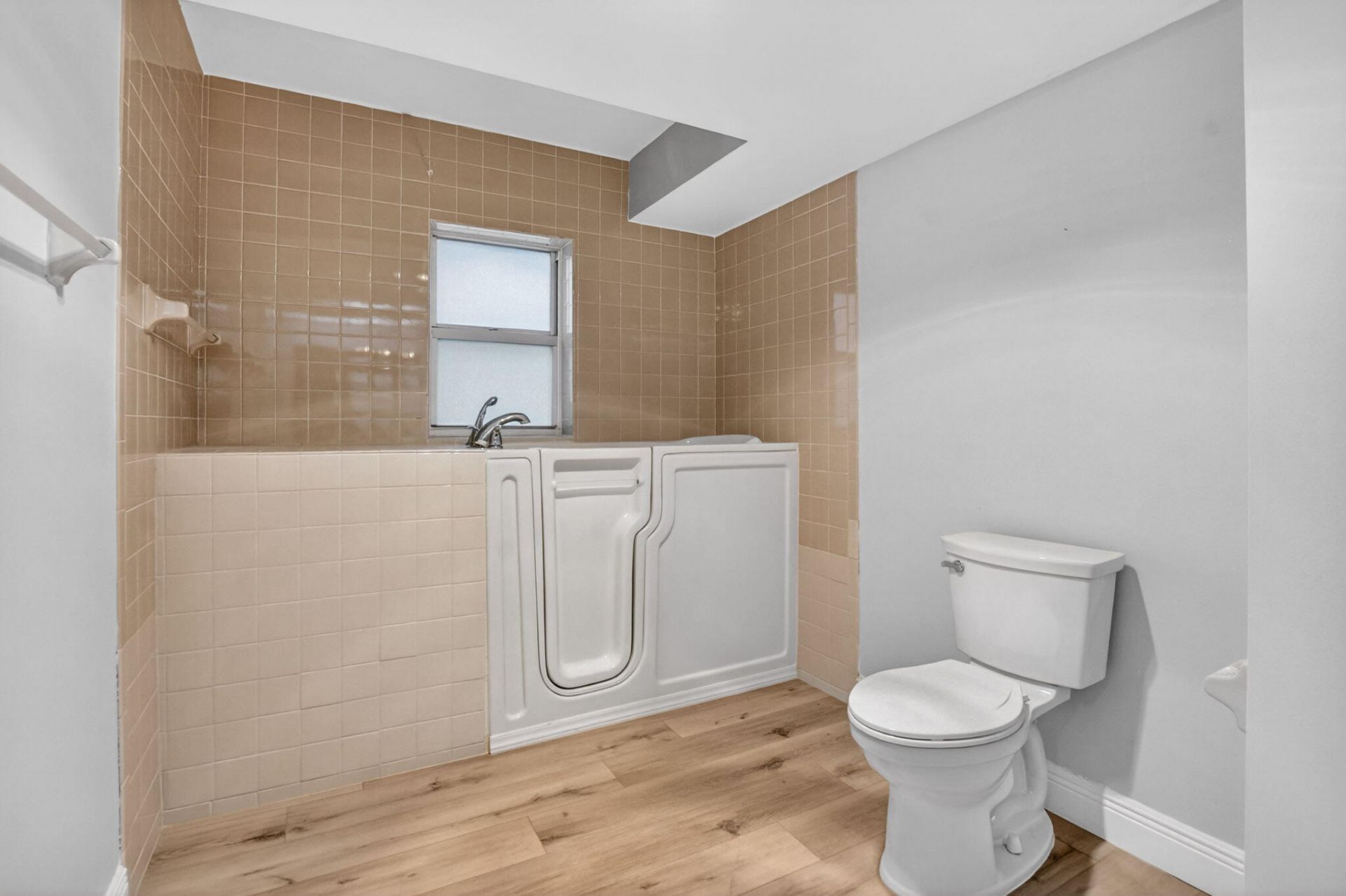 23305 N Barwood Ln Lane N, Unit 209, Boca Raton, FL 33428 Photo