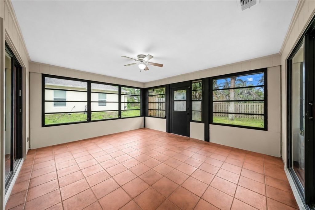 350 Breakwater Terrace, Sebastian, FL 32958 Photo