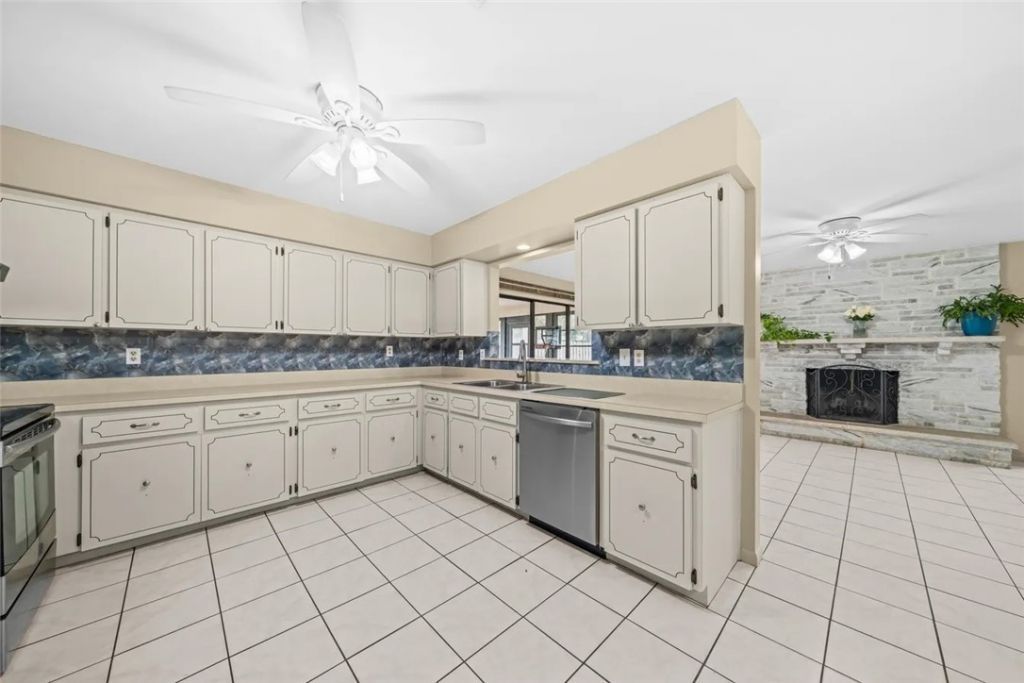350 Breakwater Terrace, Sebastian, FL 32958 Photo