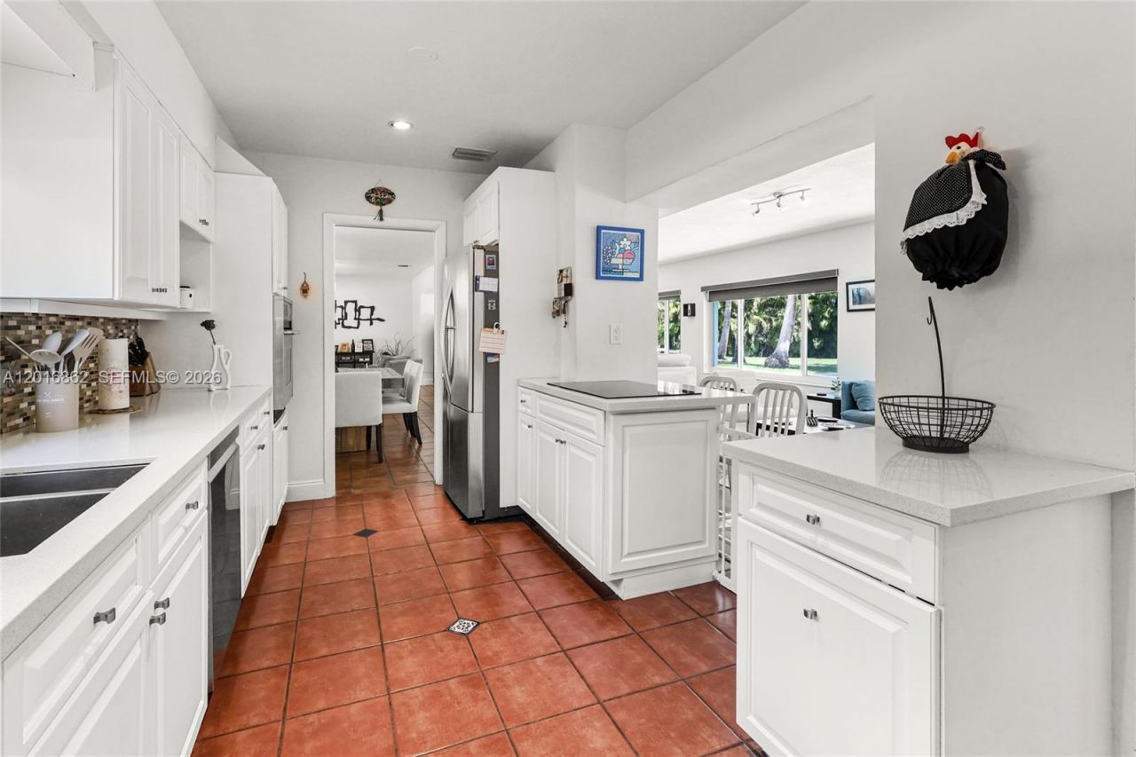 7800 SW 132nd St , Pinecrest, FL 33156 Photo