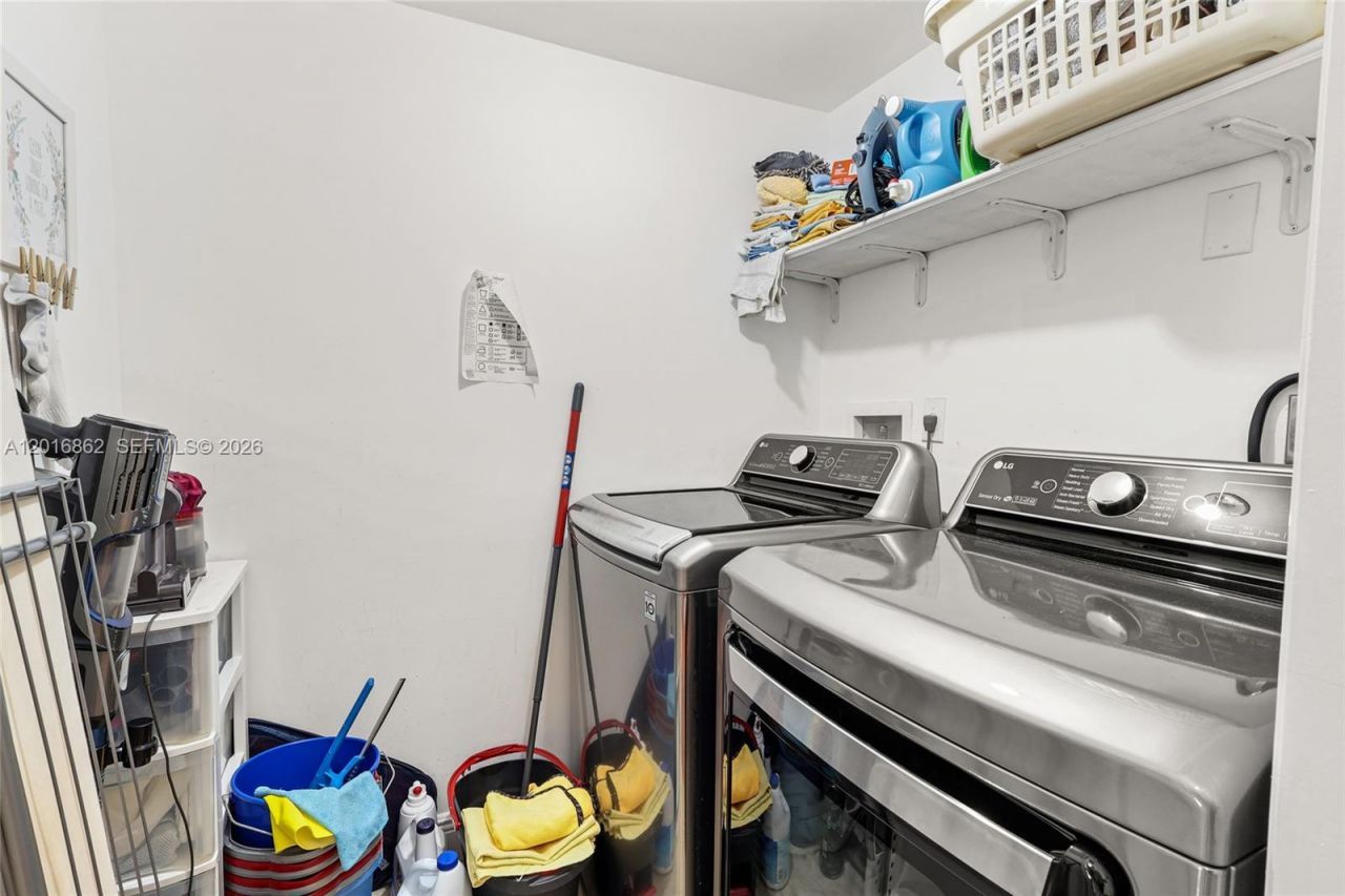 7800 SW 132nd St , Pinecrest, FL 33156 Photo