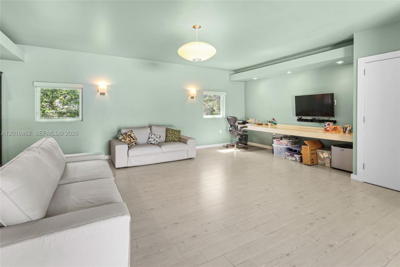 7800 SW 132nd St , Pinecrest, FL 33156 Photo