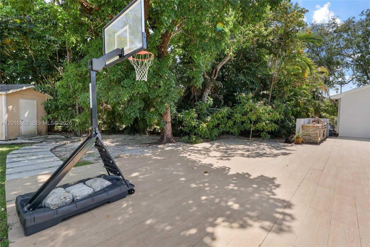 7800 SW 132nd St , Pinecrest, FL 33156 Photo