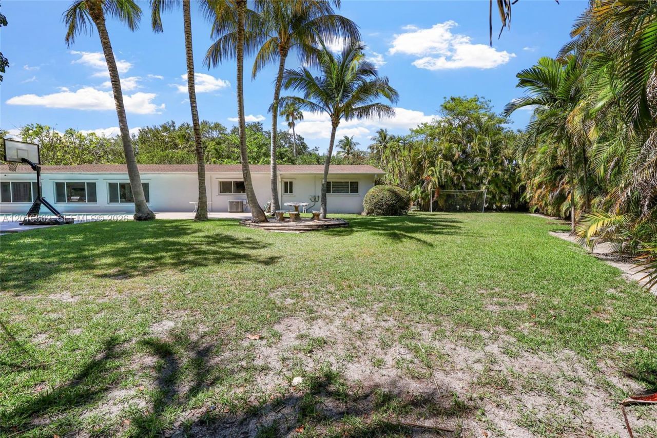 7800 SW 132nd St , Pinecrest, FL 33156 Photo