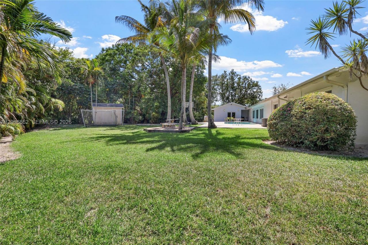 7800 SW 132nd St , Pinecrest, FL 33156 Photo