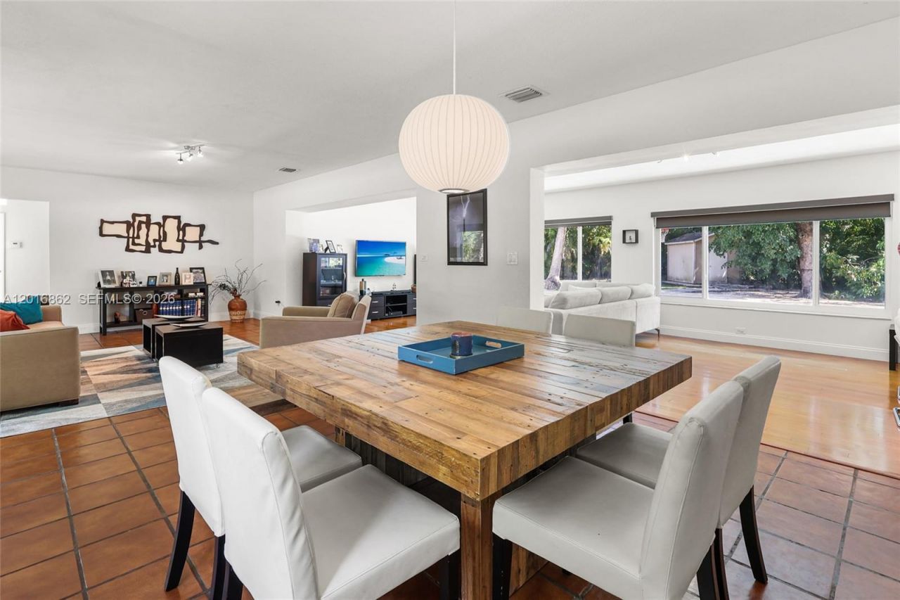 7800 SW 132nd St , Pinecrest, FL 33156 Photo