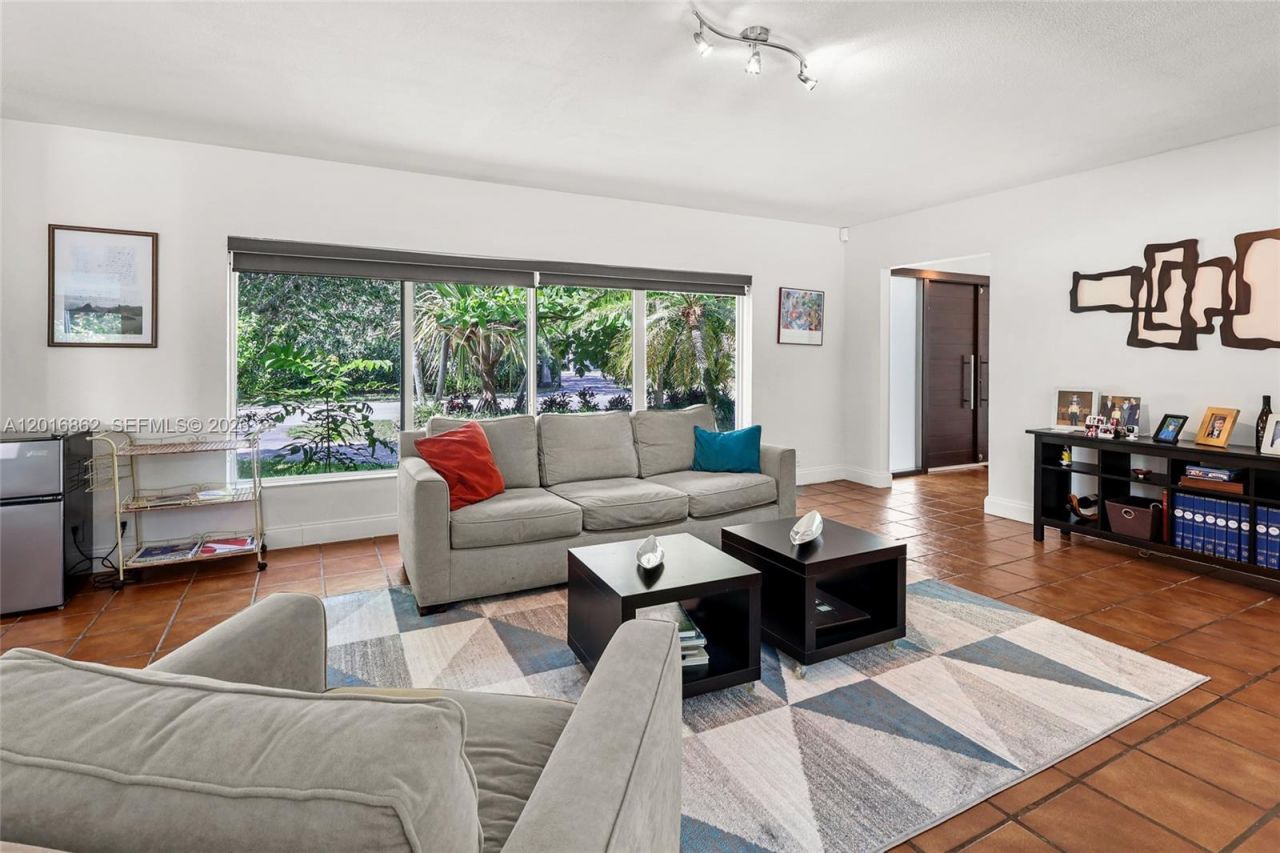 7800 SW 132nd St , Pinecrest, FL 33156 Photo