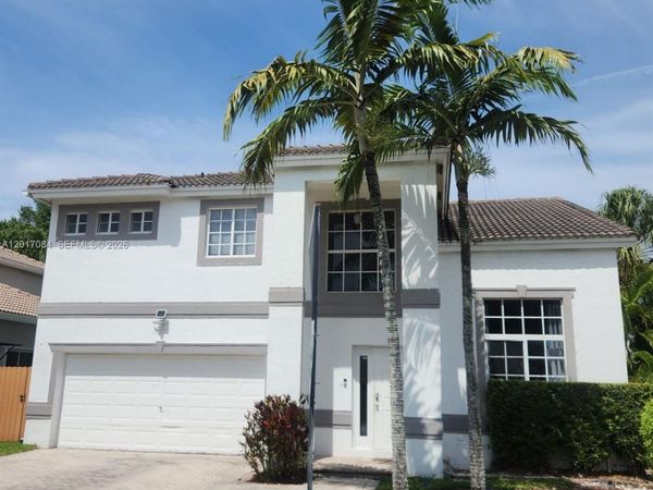 5362 NW 108th Pl, Doral, FL 33178