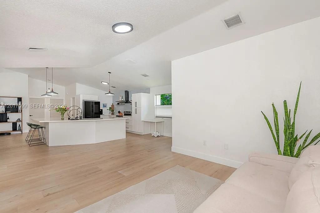 19871 SW 3rd Pl , Pembroke Pines, FL 33029 Photo