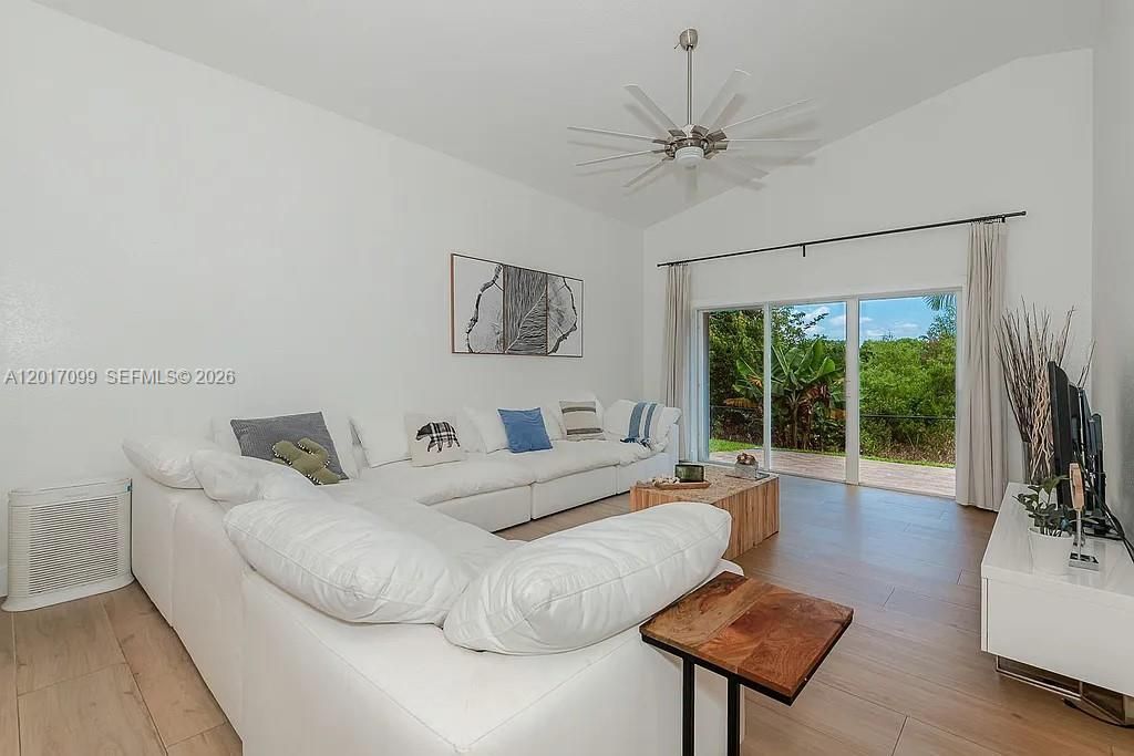 19871 SW 3rd Pl , Pembroke Pines, FL 33029 Photo