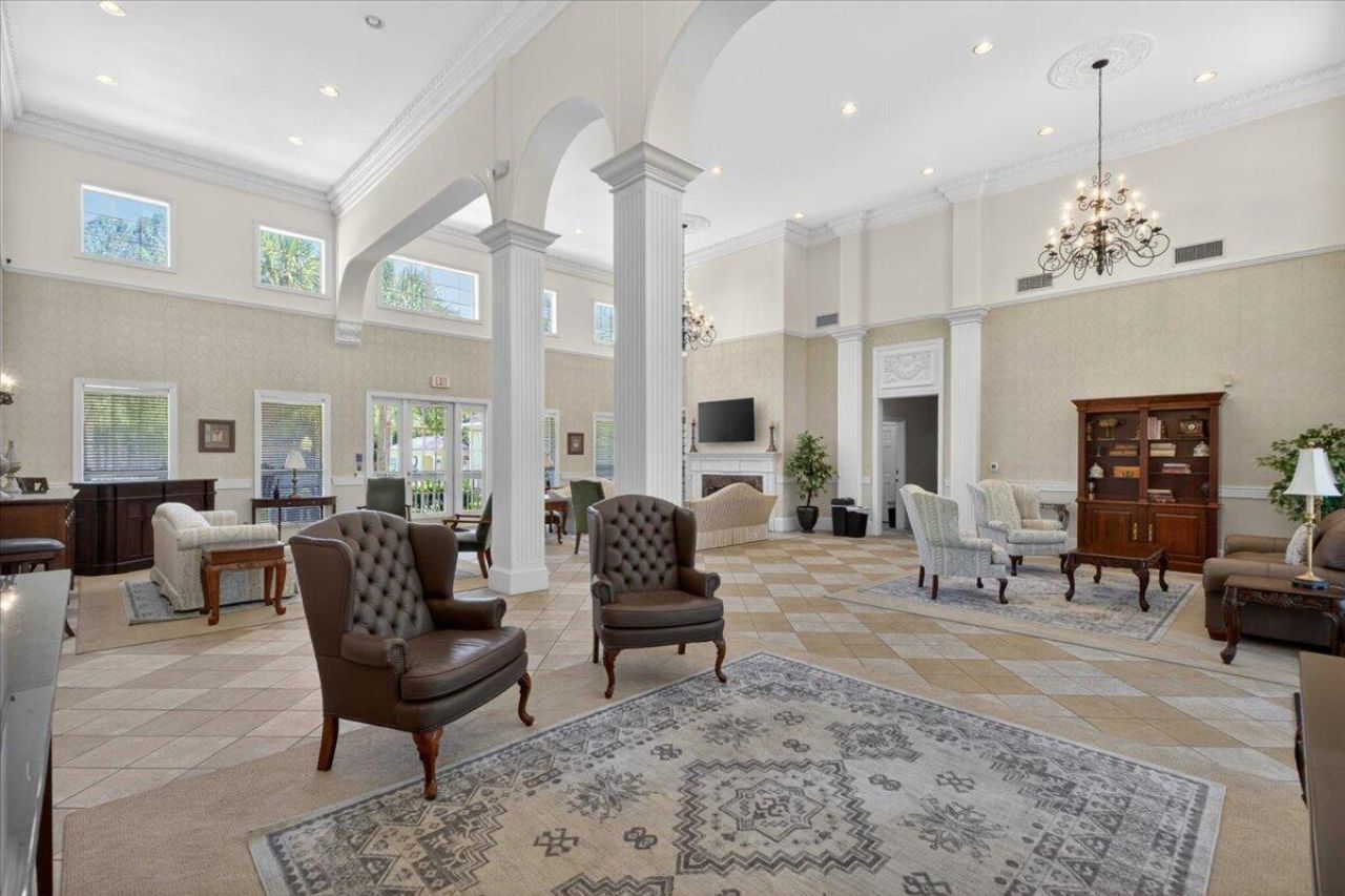 1600 Long Grove Drive Photo 33