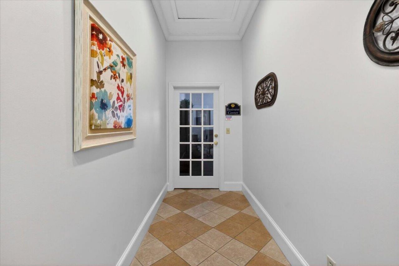 1600 Long Grove Drive Photo 40
