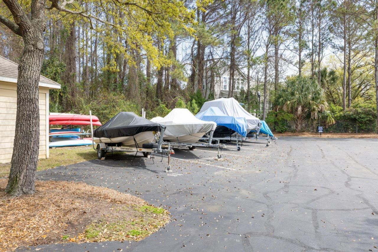 1600 Long Grove Drive Photo 42