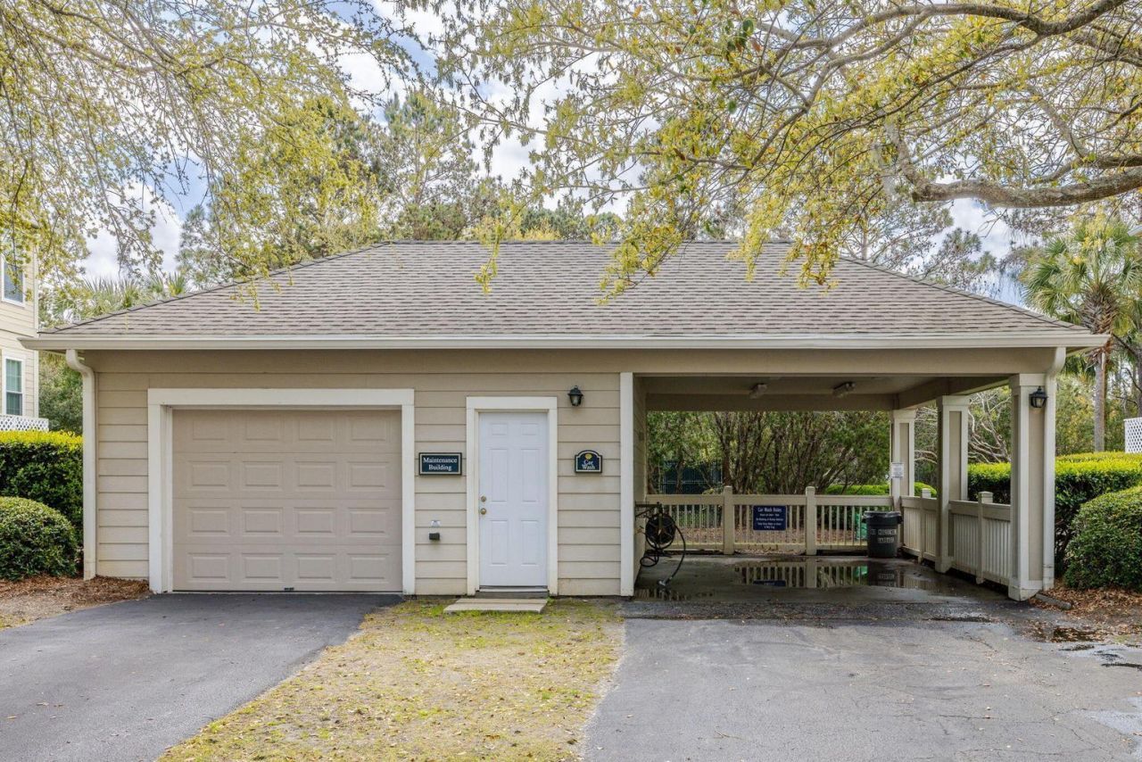 1600 Long Grove Drive Photo 43