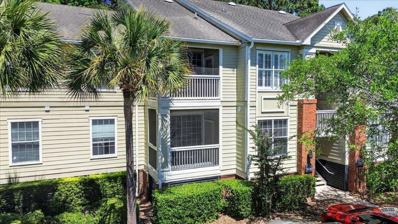 1600 Long Grove Drive Photo 46