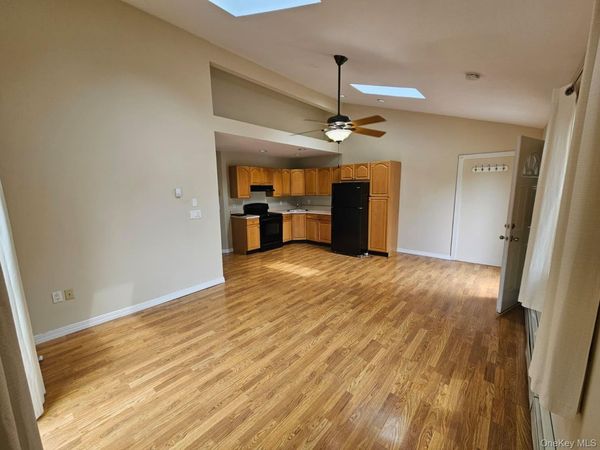 2 Carnegie Drive , Farmingville, NY 11738