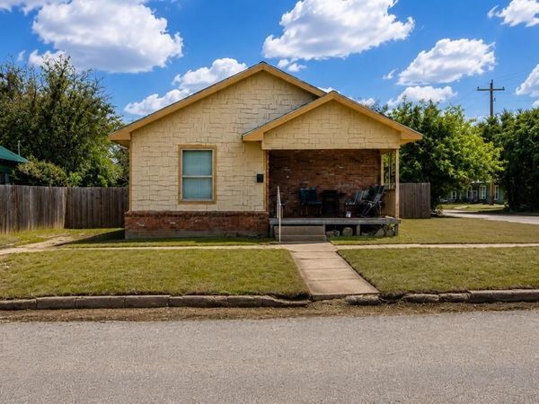 309 W 10th Street, Cisco, TX 76437