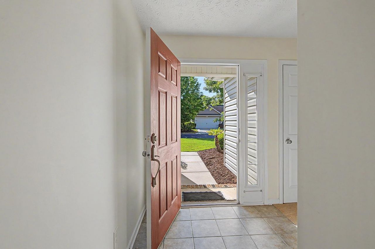 3155 Shorecrest Bay Dr. Photo 6