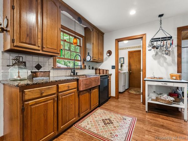 6657 Branch Road , Hayes, VA 23072