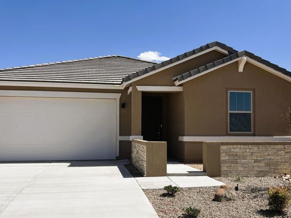 1904 Houser Avenue SE, Albuquerque, NM 87106