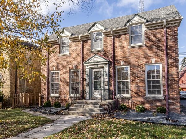 4119 Woodburn STREET, Unit 4121, Shorewood, WI 53211