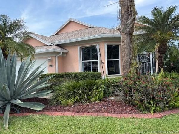 581 NW Montevina Drive, Port St Lucie, FL 34986