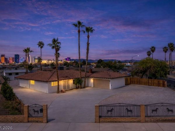 1486 Rawhide Street , Las Vegas, NV 89119