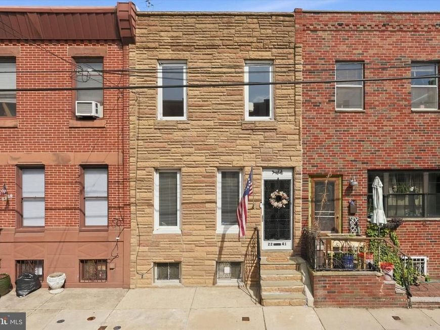2241 S Carlisle Street, Philadelphia, PA 19145 Main Photo