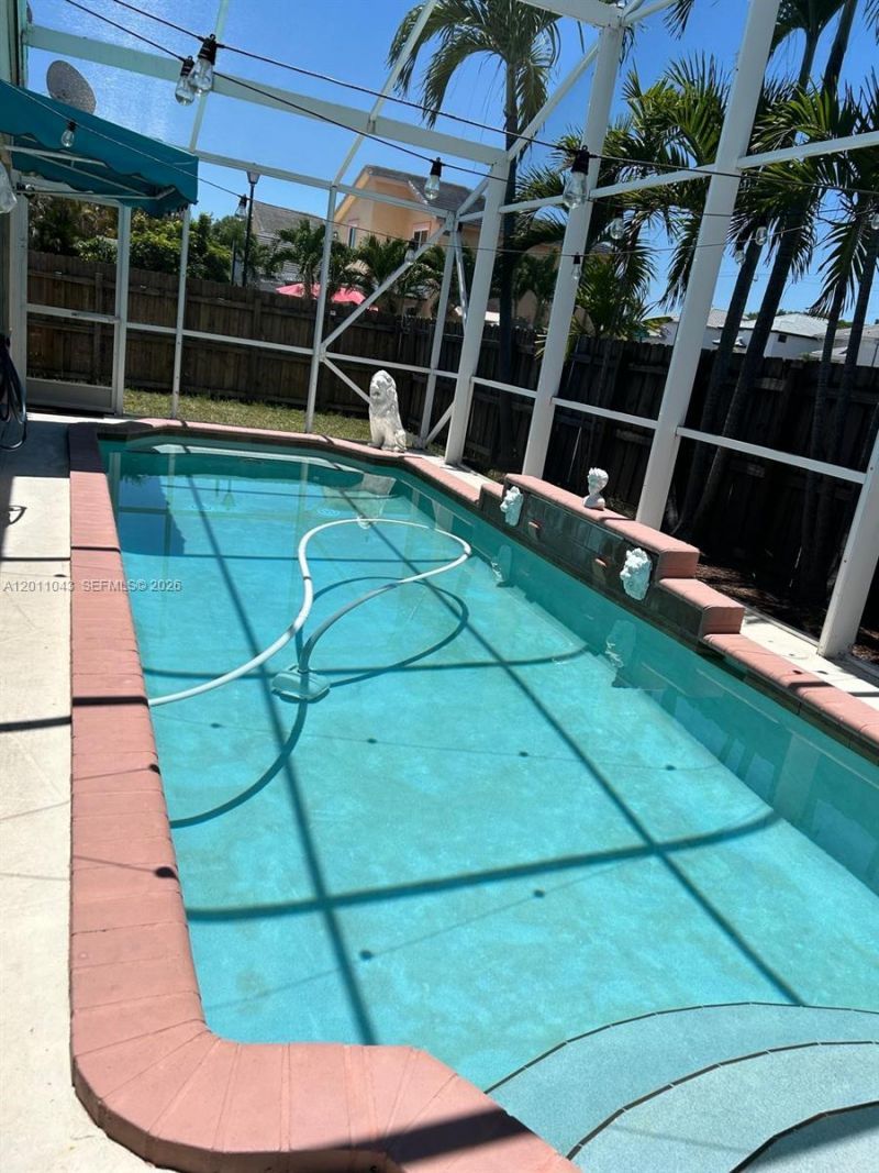 18516 NW 56th Ave, Miami Gardens, FL 33055 Photo