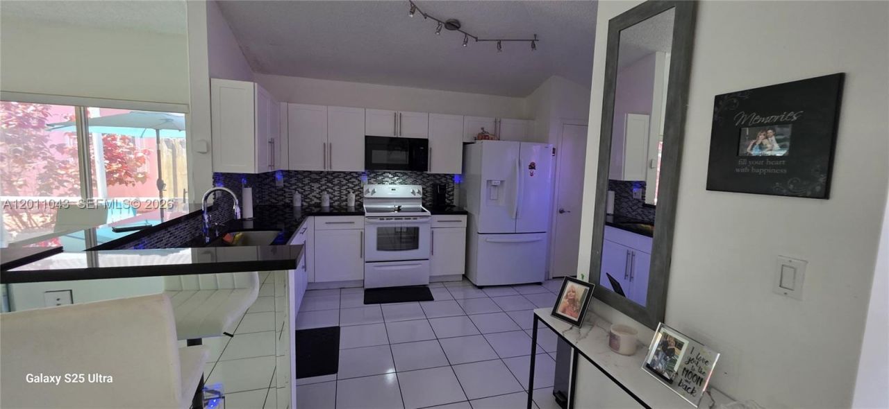 18516 NW 56th Ave, Miami Gardens, FL 33055 Photo