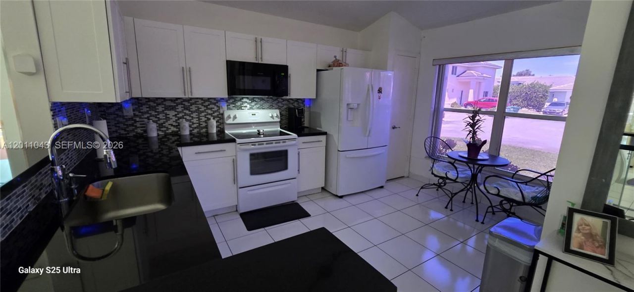 18516 NW 56th Ave, Miami Gardens, FL 33055 Photo