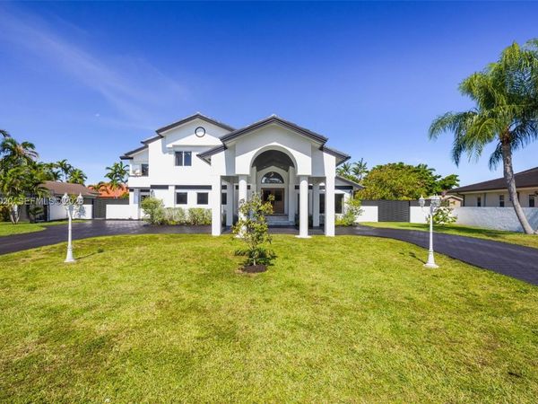 3352 SW 110th Ave , Miami, FL 33165