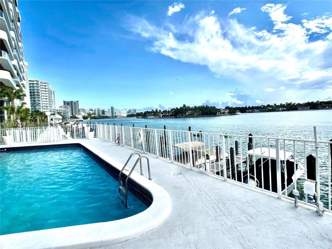 6820 Indian Creek Dr, Unit 9C, Miami Beach, FL 33141 Photo