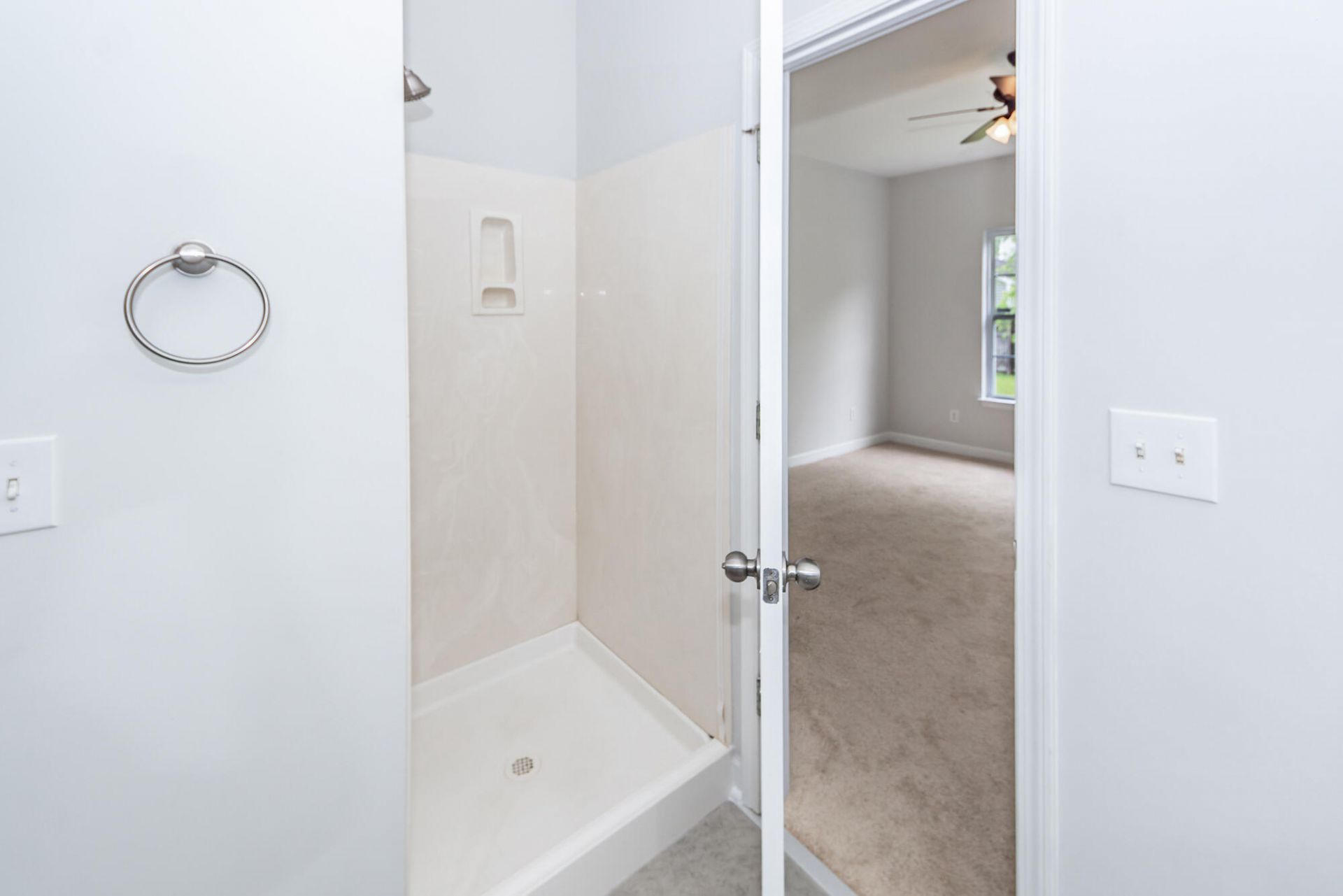 321 Killarney Trail Photo 13