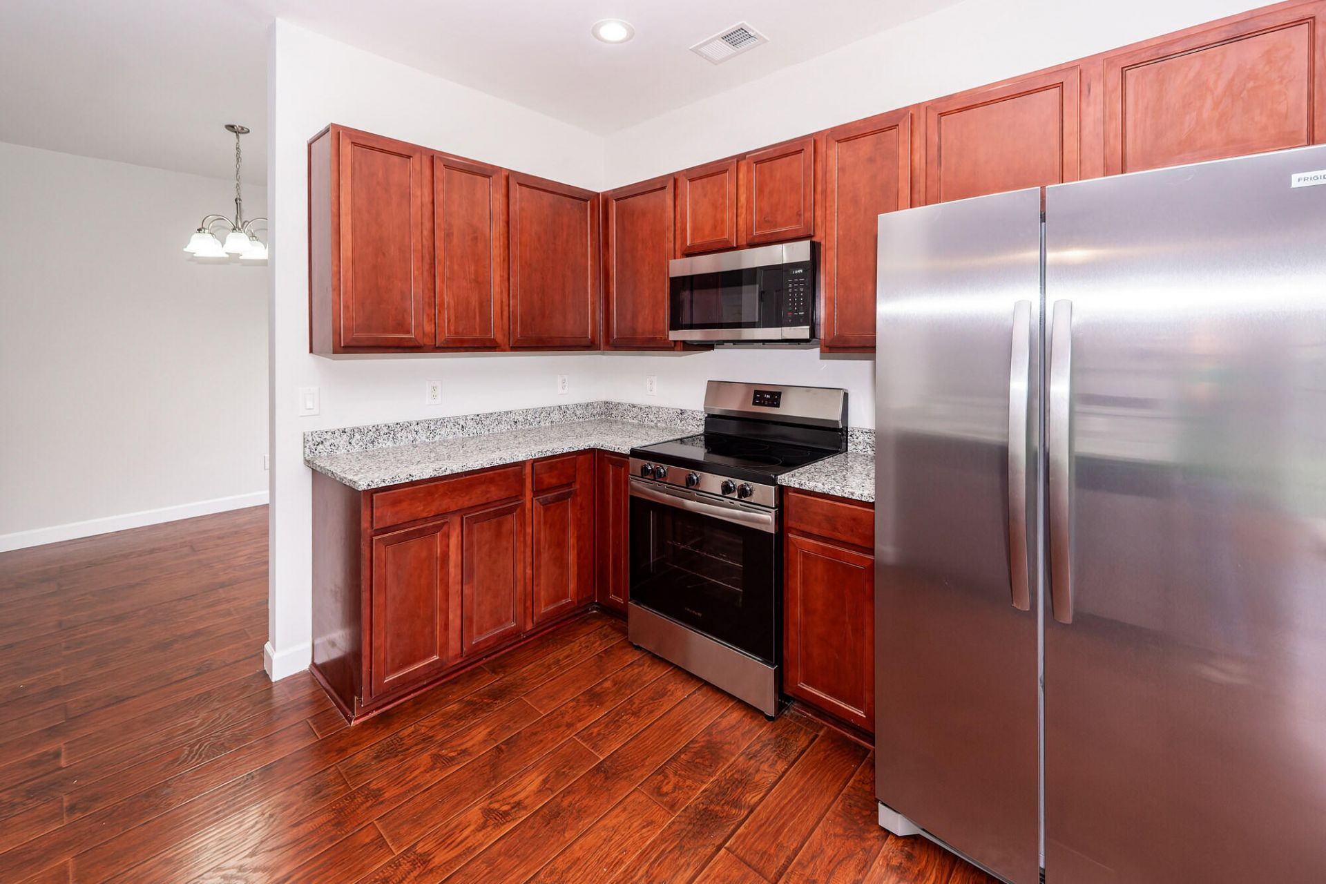 321 Killarney Trail Photo 8