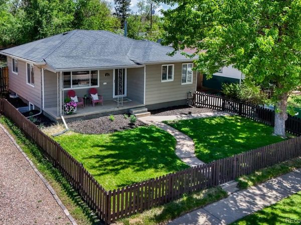 4252 S Logan Street, Englewood, CO 80113