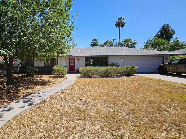 317 E GRISWOLD Road, Phoenix, AZ 85020