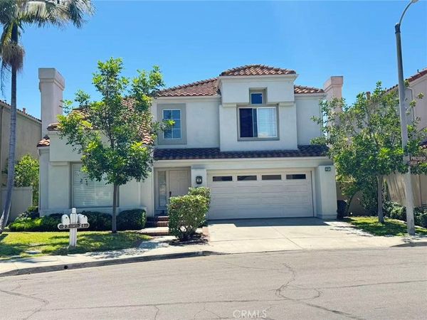 21 Presidio, Irvine, CA 92614