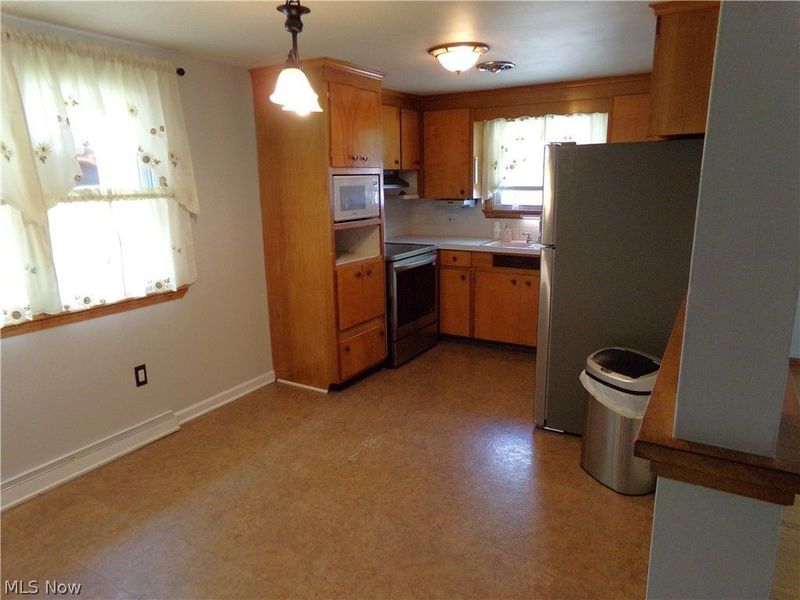 317 Wrexham Avenue SW, Massillon, OH 44646 Photo 8