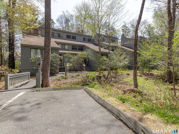 127 Old Farms, Unit 127, Torrington, CT 06790