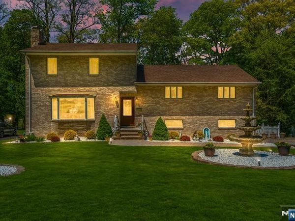 262 Timber Drive, Berkeley Heights, NJ 07922
