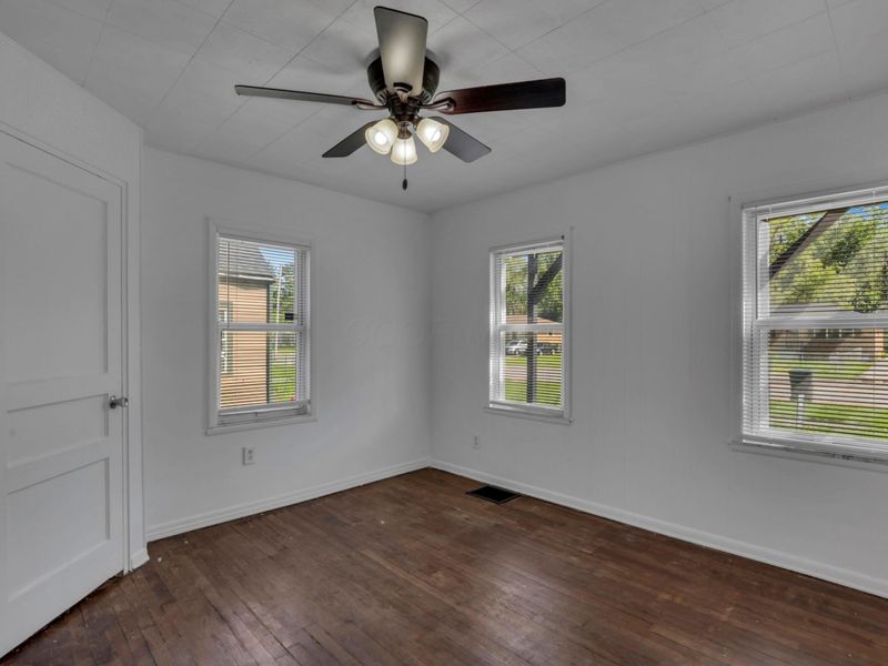 2298 Holt Avenue, Columbus, OH 43219 Photo 10