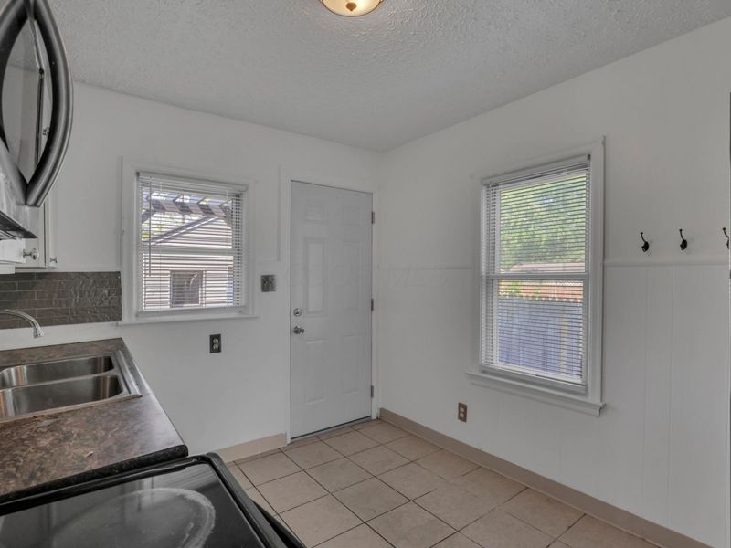 2298 Holt Avenue, Columbus, OH 43219 Photo 16