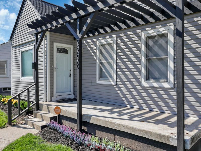 2298 Holt Avenue, Columbus, OH 43219 Photo 3