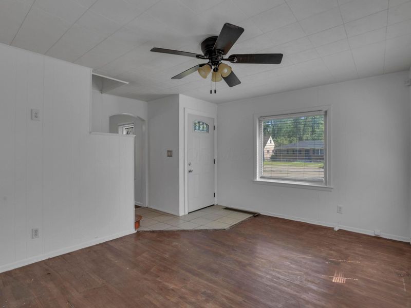 2298 Holt Avenue, Columbus, OH 43219 Photo 5