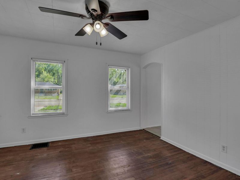 2298 Holt Avenue, Columbus, OH 43219 Photo 9