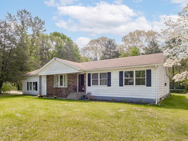 45523 Eleanor Drive, Decatur, MI 49045