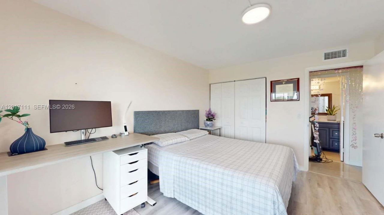 325 Wellington G , Unit G, West Palm Beach, FL 33417 Photo