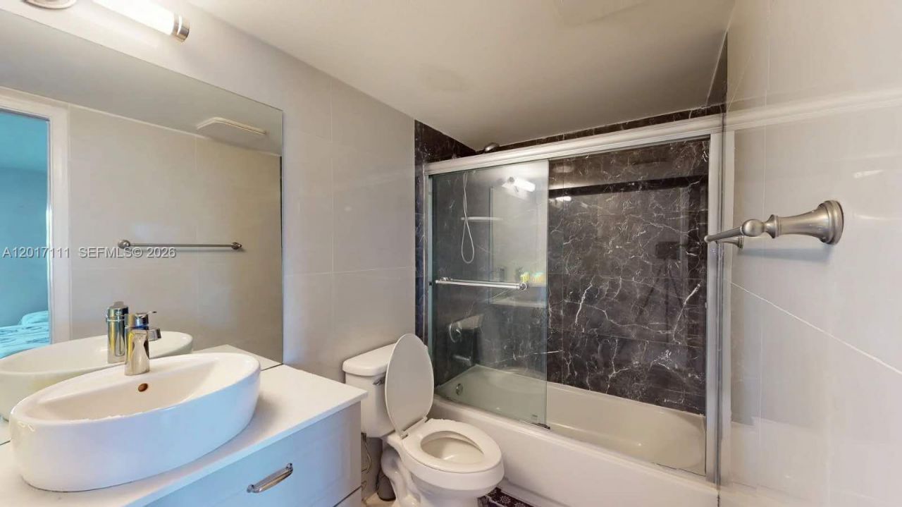 325 Wellington G , Unit G, West Palm Beach, FL 33417 Photo
