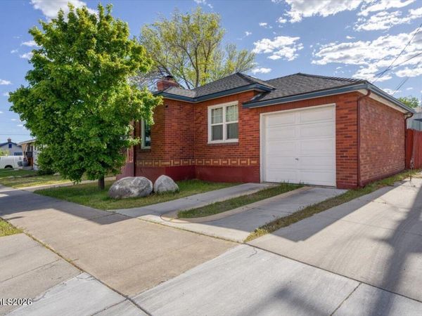 1025 Locust Street, Reno, NV 89502